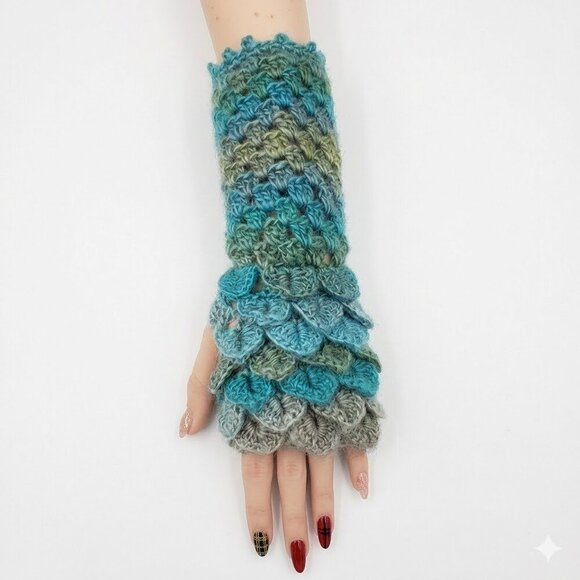Accessories - Handmade Crochet Fingerless Dragonscale Gloves